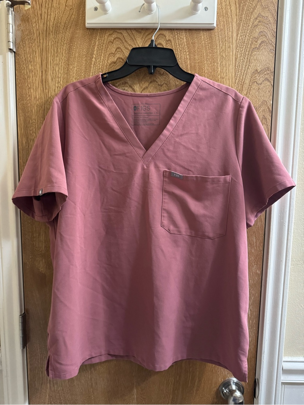 Figs Scrub Top Catarina One Pocket Women's XL Dusty Pink Style FW1000 PO 4907